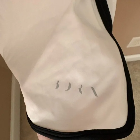 Born White athletic dress with Black Trim size L - Picture 2 of 4